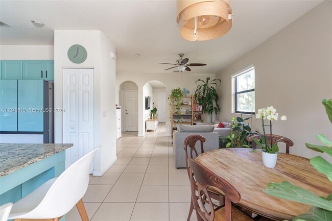 Building Photo - 8885 NW 102nd Ct