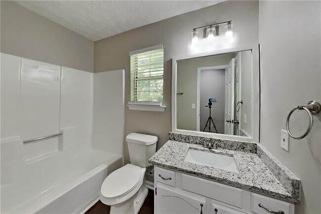 Building Photo - 1787 Ashbury Point Dr
