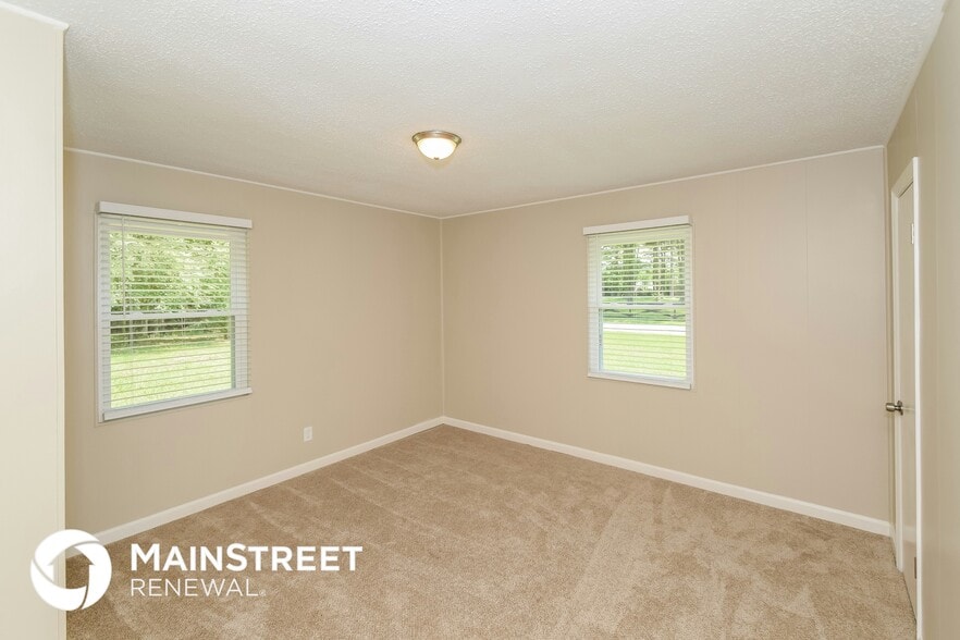 Building Photo - 2058 Palmer Ave