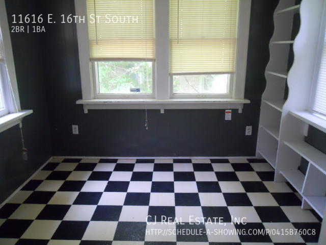 Building Photo - 11616 E 16th St