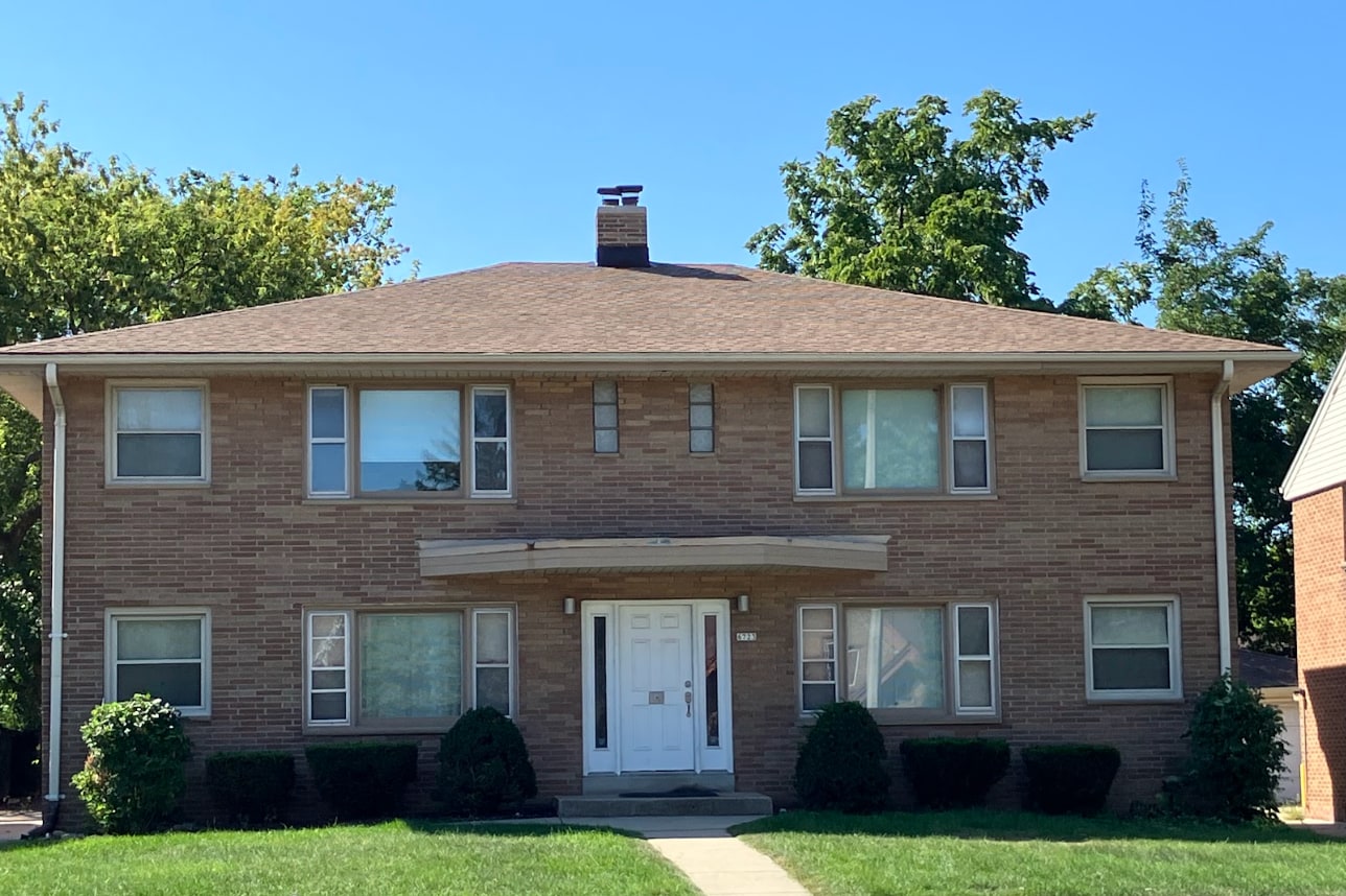 Building Photo - 6723 W Bluemound Rd