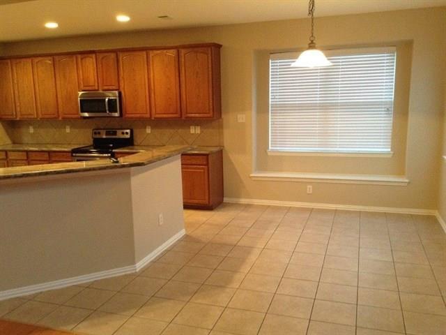 Building Photo - 9009 Tate Ave