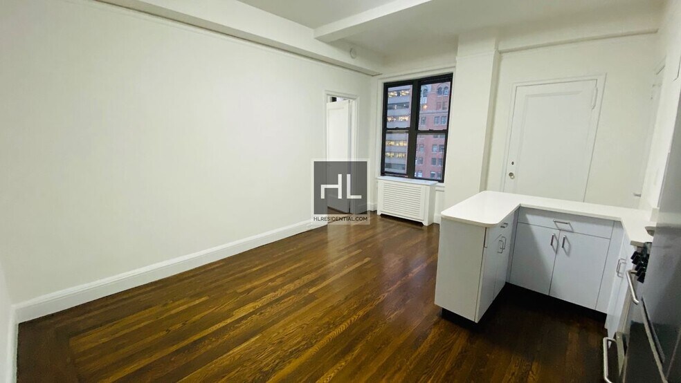 Building Photo - EAST 46 STREET