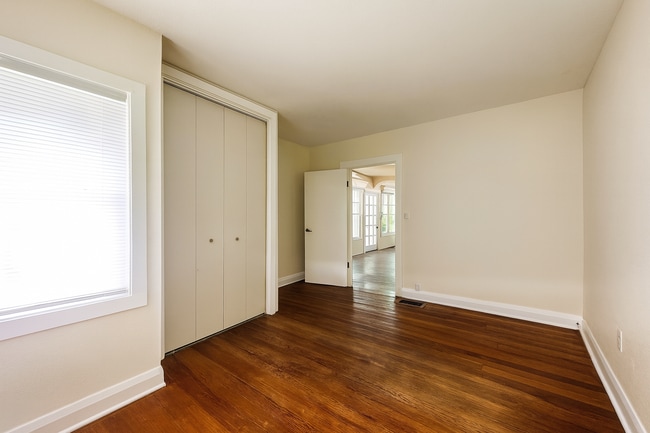 Building Photo - 126 Ribbon Pkwy