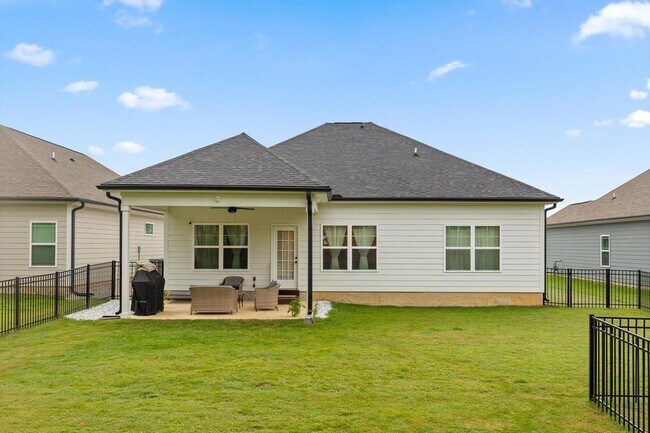 Building Photo - 7142 Tailgate Lp