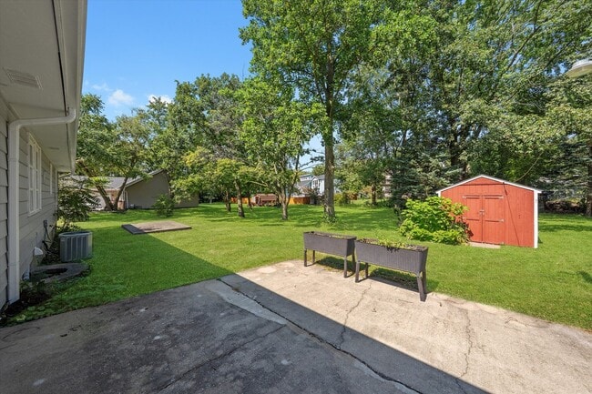 Building Photo - 249 W Nebraska St