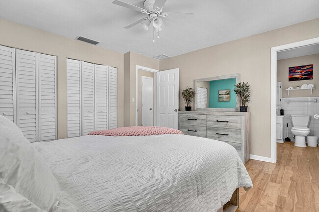 Building Photo - 897 Imperial Dr