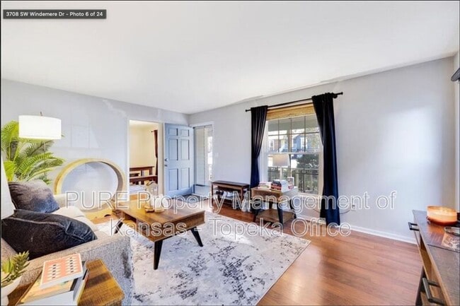 Building Photo - 3708 SW Windemere Dr