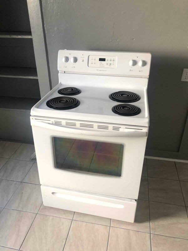 Building Photo - 415 N Race St