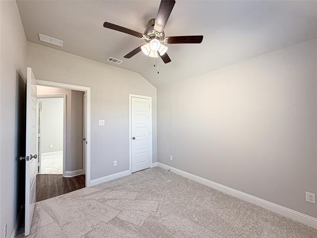 Building Photo - 6401 Graceland Dr