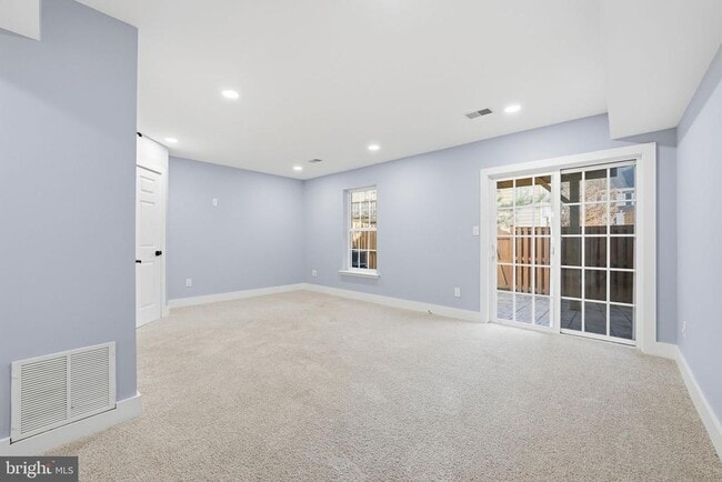 Building Photo - 7665 Audubon Meadow Way