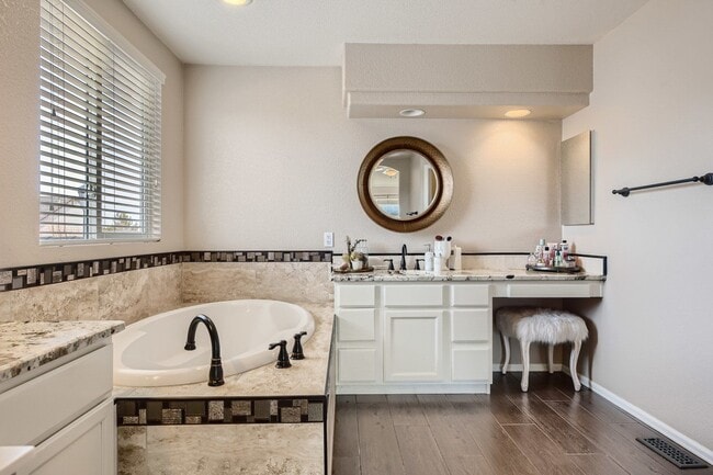 Building Photo - 9805 Cypress Point Cir