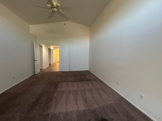 Building Photo - 3861 E Redfield Ct