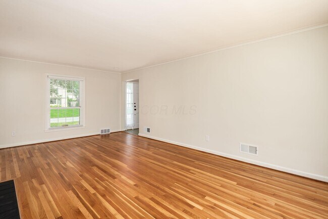 Building Photo - 2559 Welsford Rd
