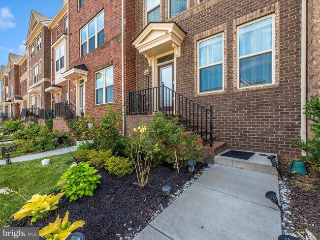 Building Photo - 11115 Hazelnut Ln