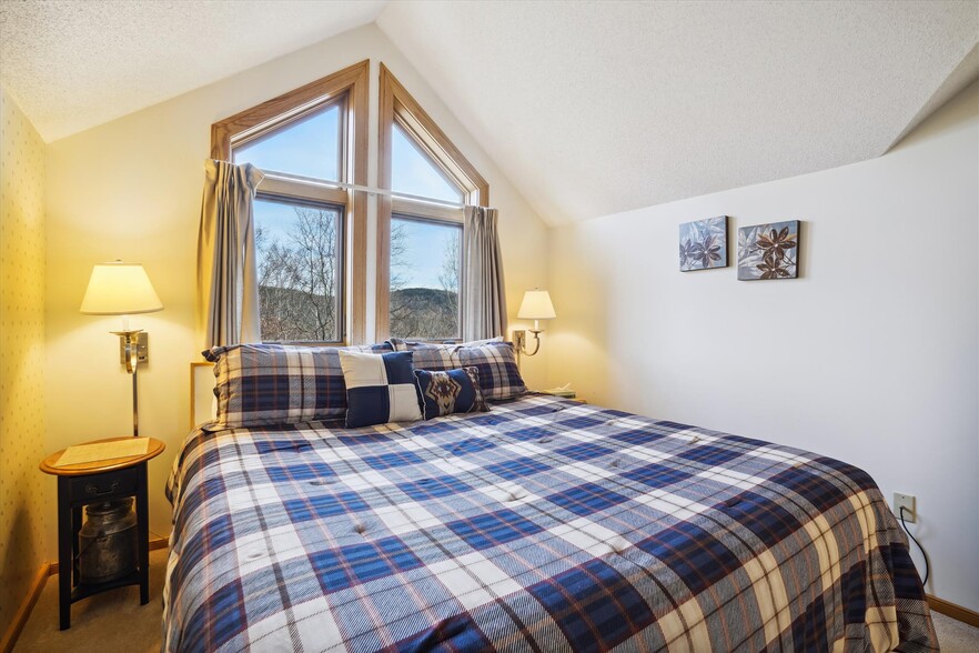 Building Photo - 180 High Ridge Rd