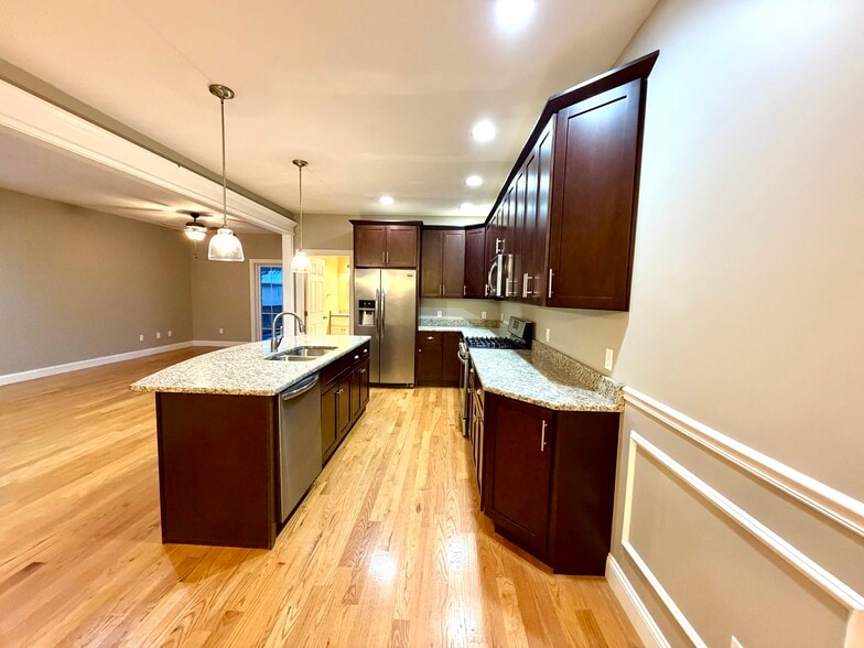 Building Photo - 46B Dominion Rd