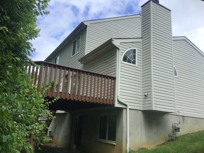 Building Photo - 6560 Copperleaf Ln