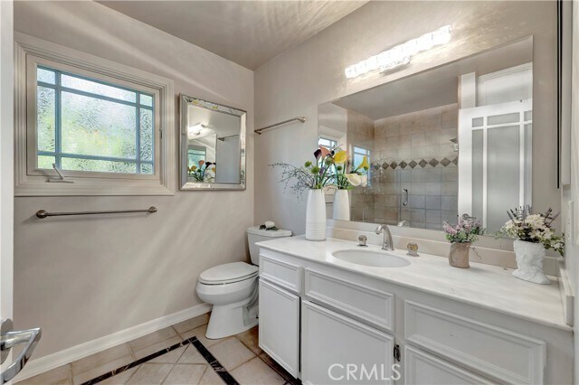 Building Photo - 17675 Rainglen Ln