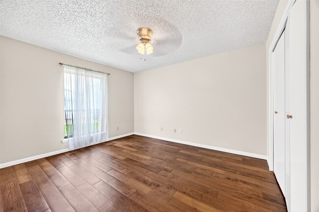 Building Photo - 11103 Bellerive Dr