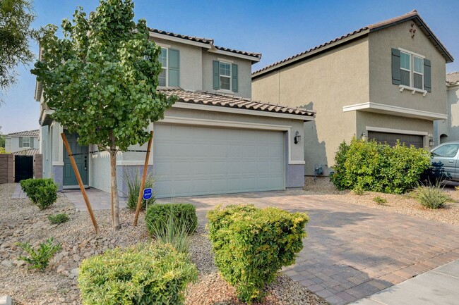 Building Photo - EXCEPTIONAL 4 BEDROOM, 3 BATHROOM HOME!