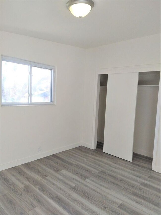 Building Photo - Coming soon!! Fresh & clean large Roy Home...