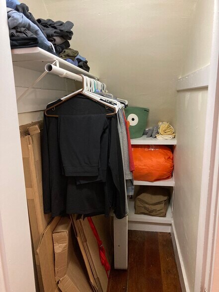 Building Photo - 39 Magnolia Ave