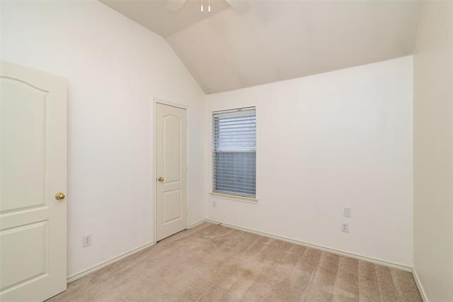 Building Photo - 1621 Oak Brook Ln
