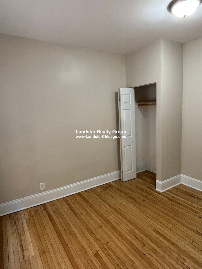 Building Photo - 552 Elmwood Ave