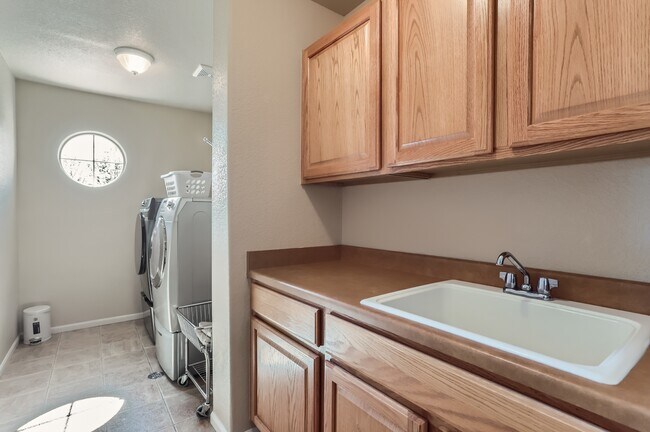 Building Photo - 5236 Malta St