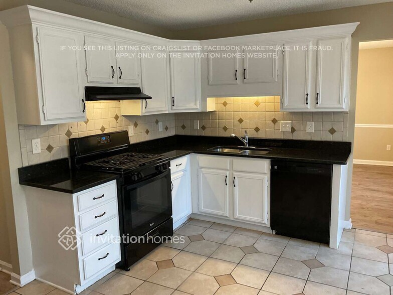 Building Photo - 1401 Chapel Hill Ln SW