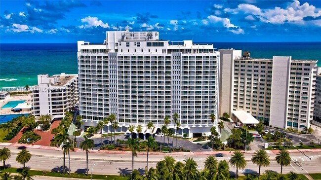 Building Photo - 5401 Collins Ave