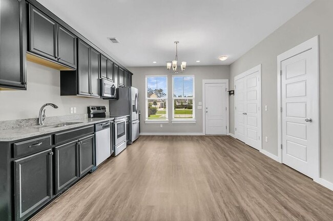 Building Photo - 146 Winding Branch Dr