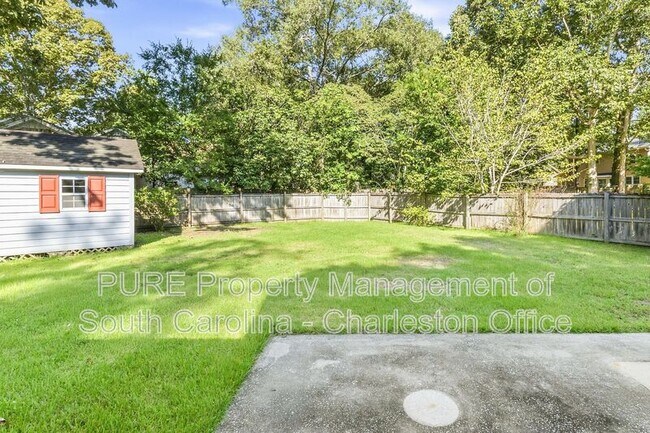 Building Photo - 154 Fox Chase Dr