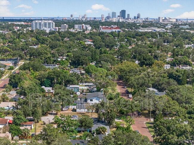 Building Photo - 4201 3rd Ave N