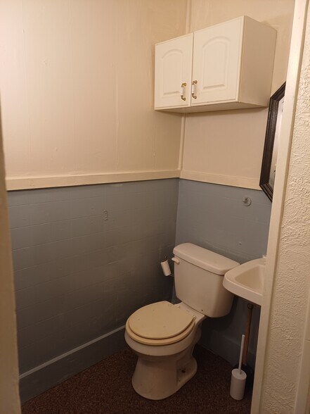 Building Photo - 603 2nd St