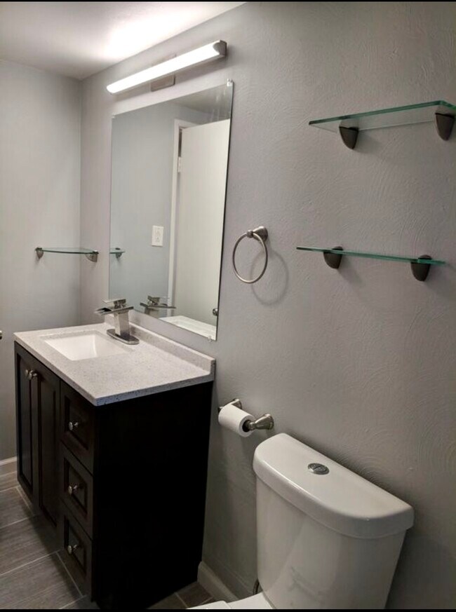 Building Photo - 3457 Evergreen Rd