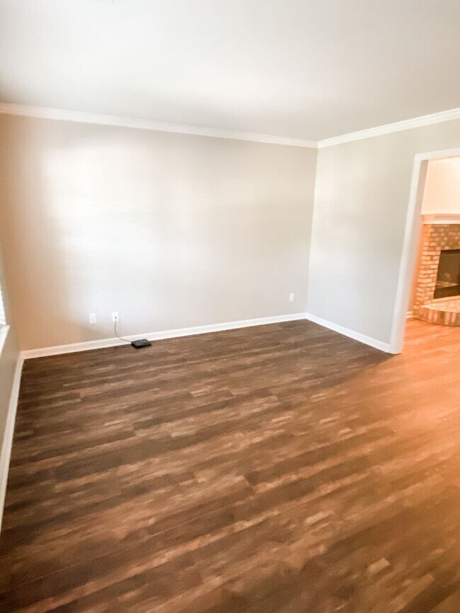 Building Photo - Beautifully updated 4 Bedroom/2.5 Bath Executive Rental in Farragut!