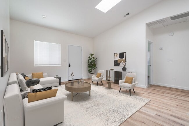 Building Photo - 4842 College Ave