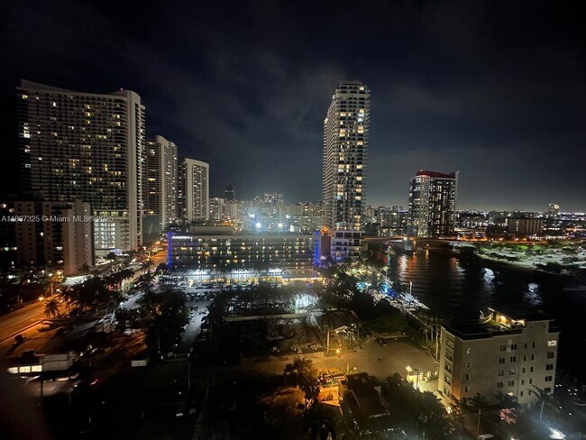 Building Photo - 3800 S Ocean Dr