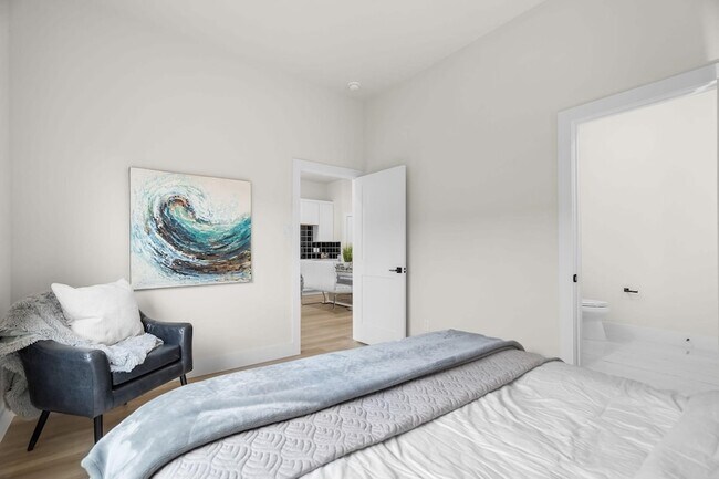 Building Photo - 2340 Alsiddiq Dr