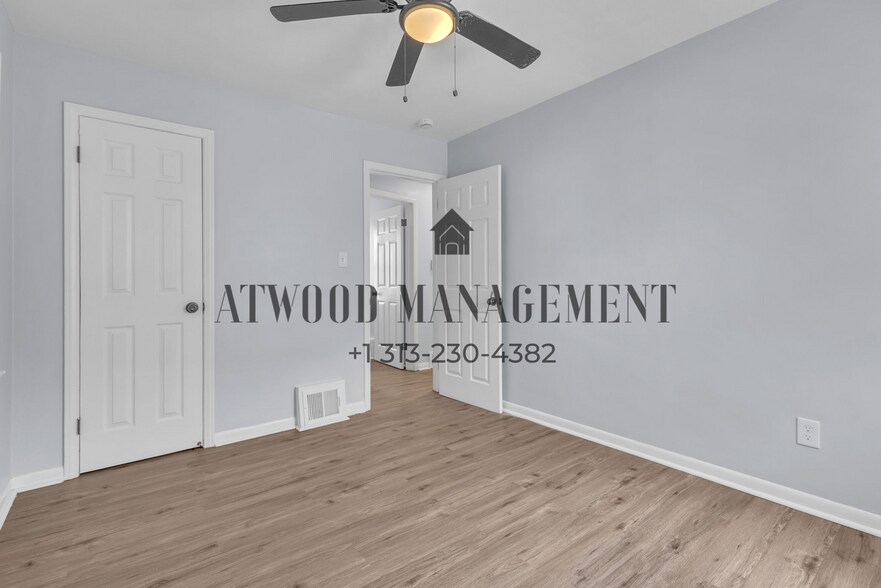 Building Photo - This beautifully updated 3-bedroom, 2-bath single-family home is ready for move-in!