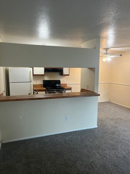Building Photo - 308 Thalia Station Ct