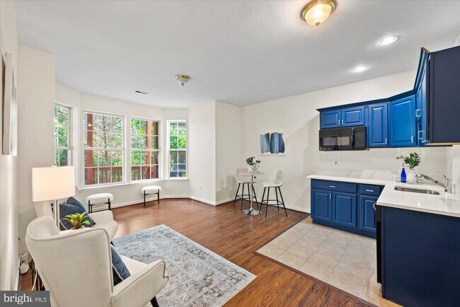 Building Photo - 13438 Burrough Farm Dr