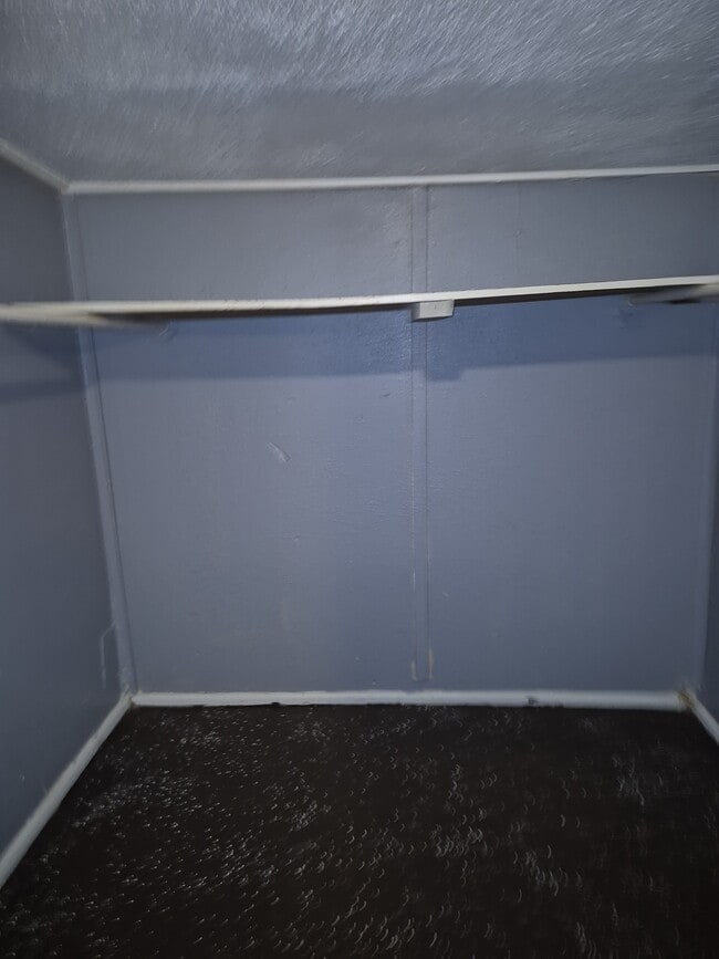 Building Photo - 6135 Emerald Ave