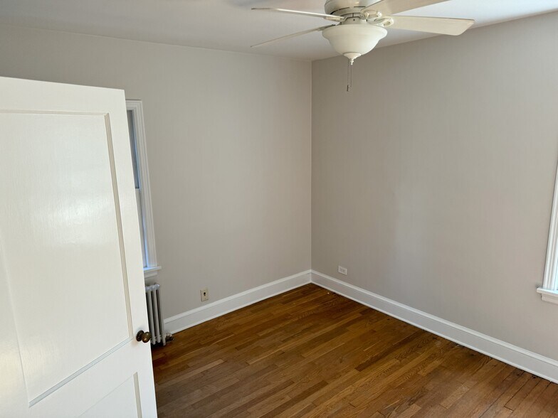 Bedroom 2 - 302 Robertson Ave
