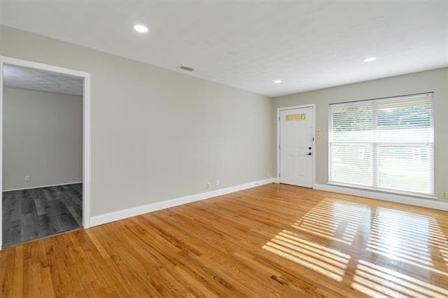 Building Photo - 406 N Bonham Dr