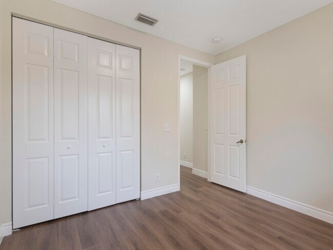 Building Photo - 4282 Berkshire Wharf Dr
