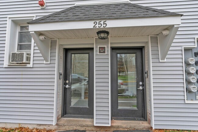 Building Photo - 255 Lafayette Pl