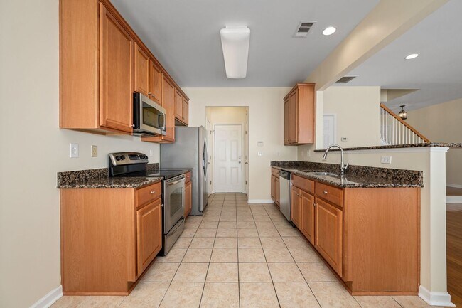 Building Photo - Creekside at Brentwood!